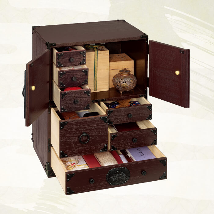 鎌倉彫　引き出し５個　隠れ引き出しあり 鎌倉彫 引き出し5個 隠れ引き出しあり 鎌倉彫 小物入れ